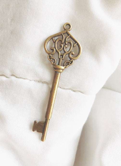 Antique Key Charm Thoughtful Snippets